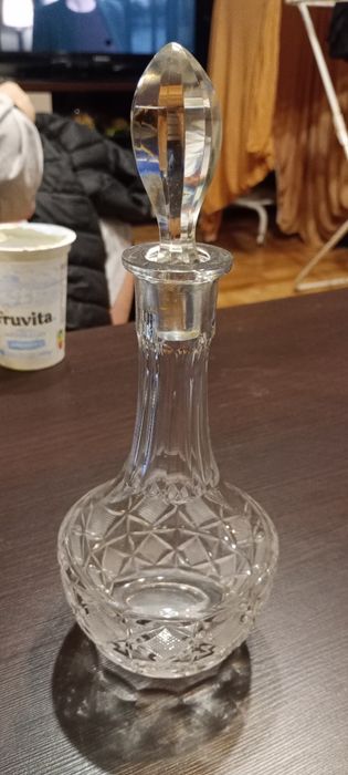 Piękna kryształowa karafka (27)