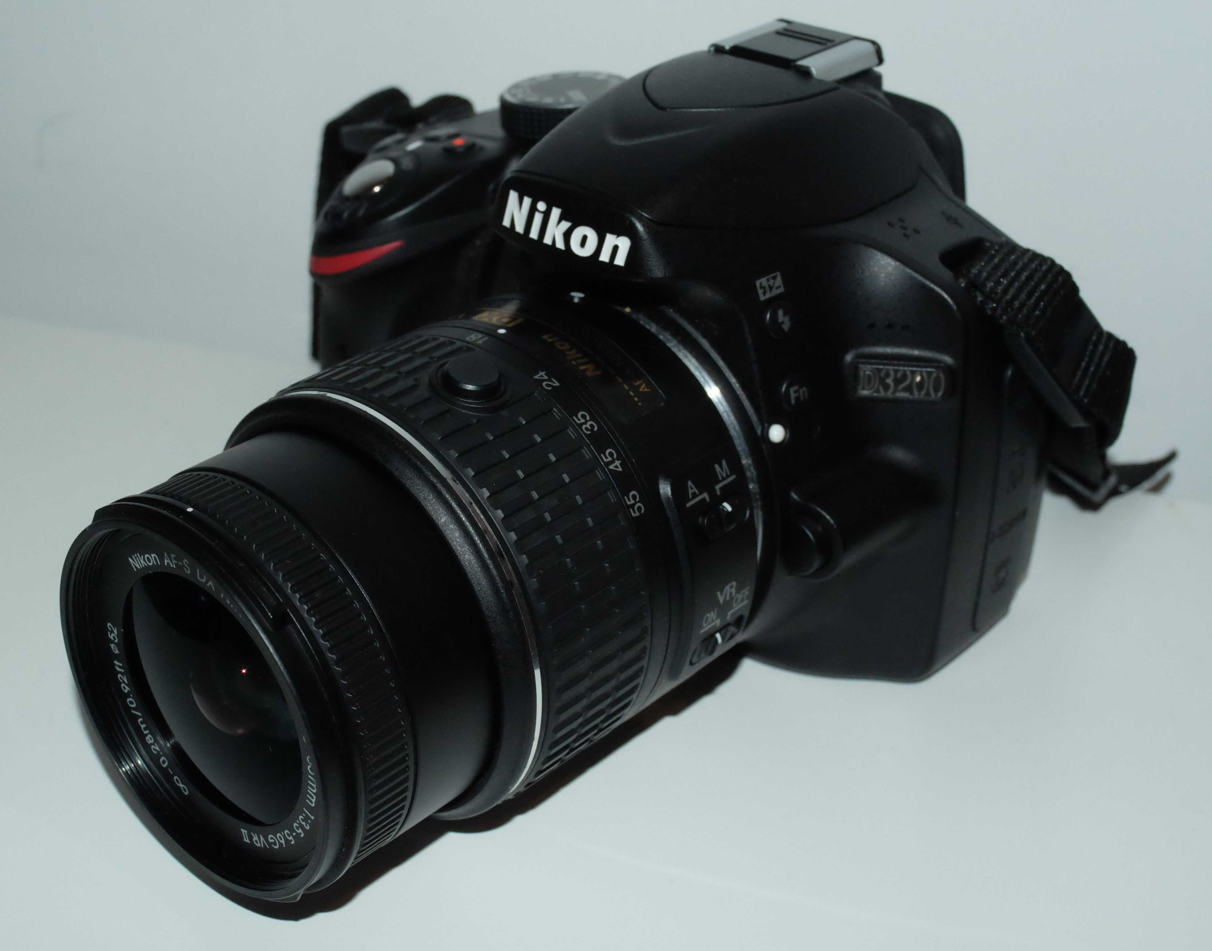 Nikon D3200 - objectiva 18-55mm f3.5-5.6 optimo est