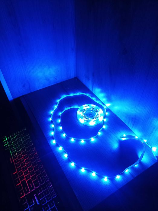 Світлодіодна стрічка 5,10,15,20 метрів USB Лента RGB 5050 30 діодів/м