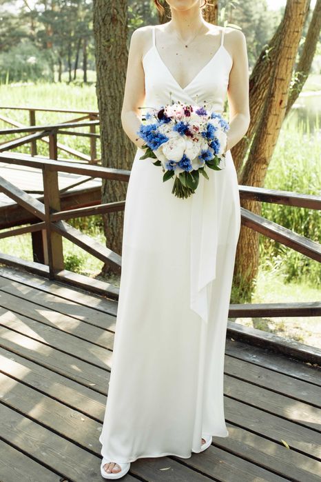 Довга сукня на запАх