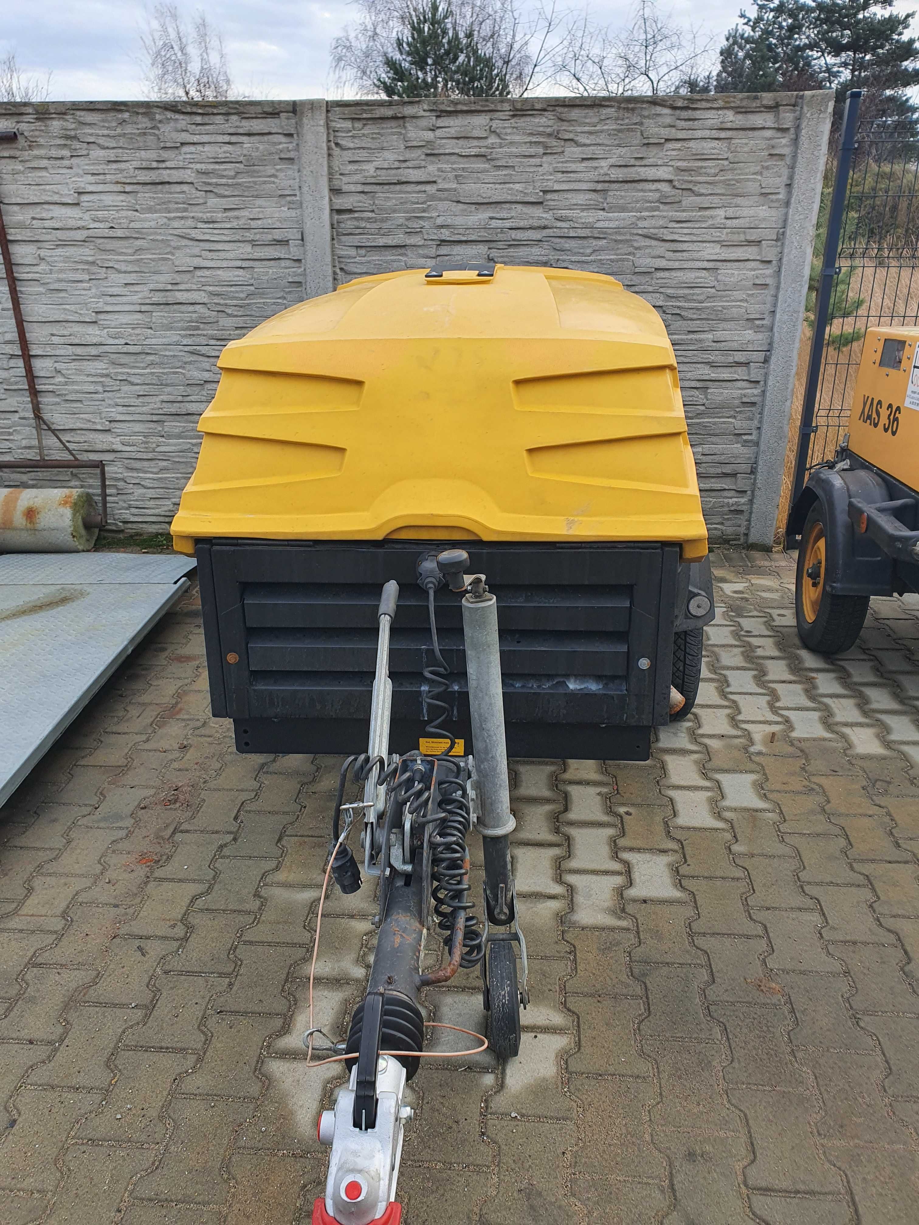 Sprężarka śrubowa kompresor XAS97 Atlas Copco srubówka z chłodnicą