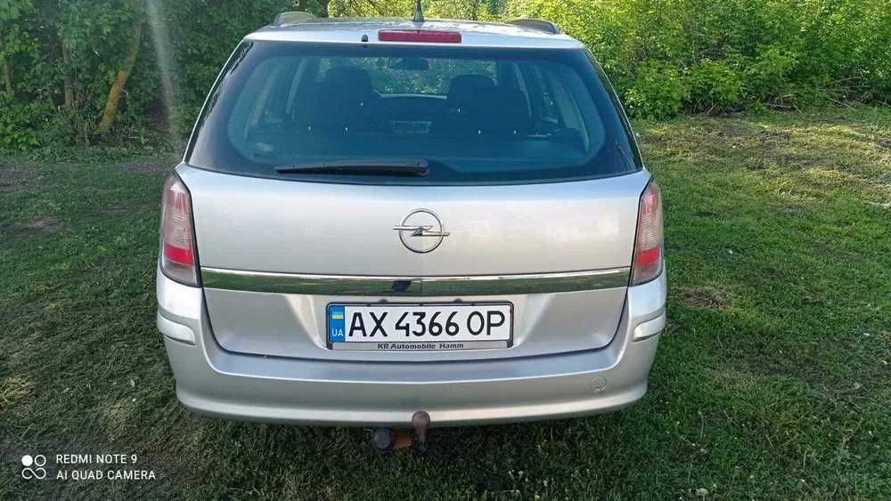 Opel Astra H в отчилчном состоянии