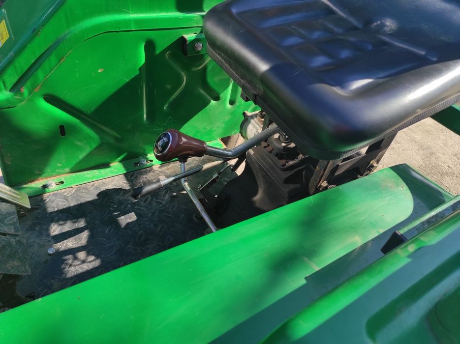 Продам трактор зубр