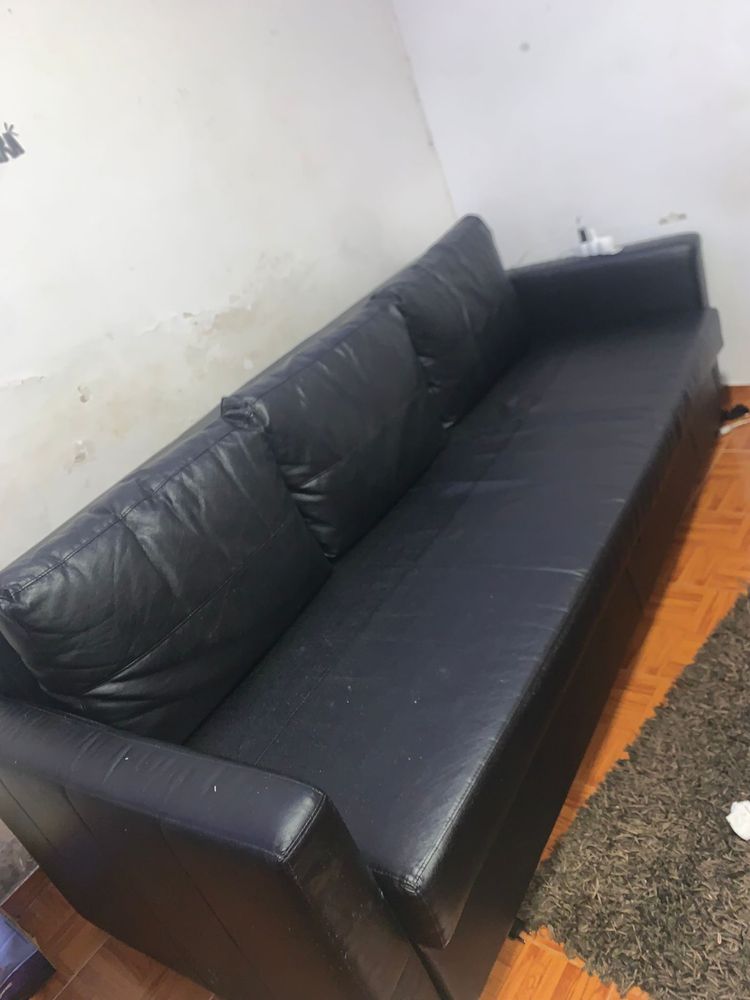 Sofa cama ikea com leves marcas de uso