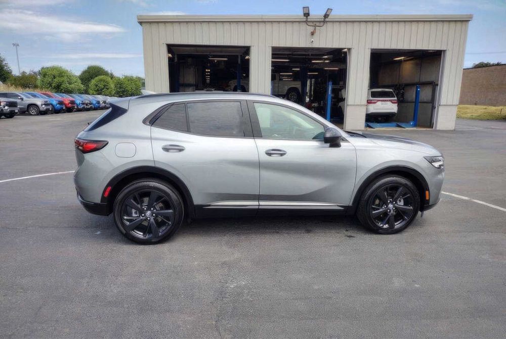 Buick Envision      2023