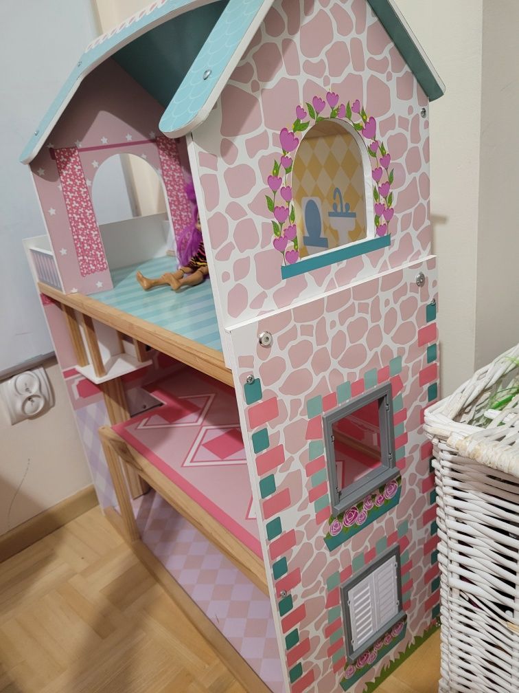 Duży domek dla lalek lalka gratis