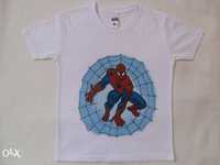 T-shirt do homem aranha,pintada à mão, p/menino (pinto outros motivos)