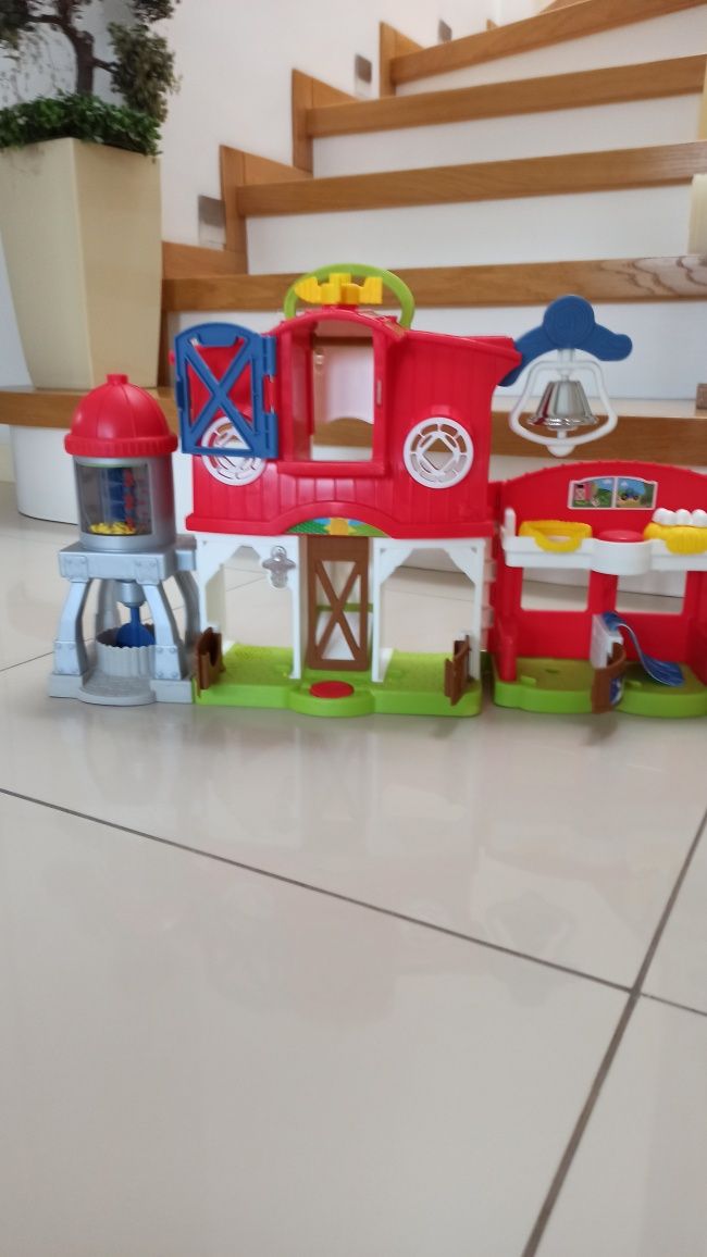 Domek dla zwierząt Fisher Price