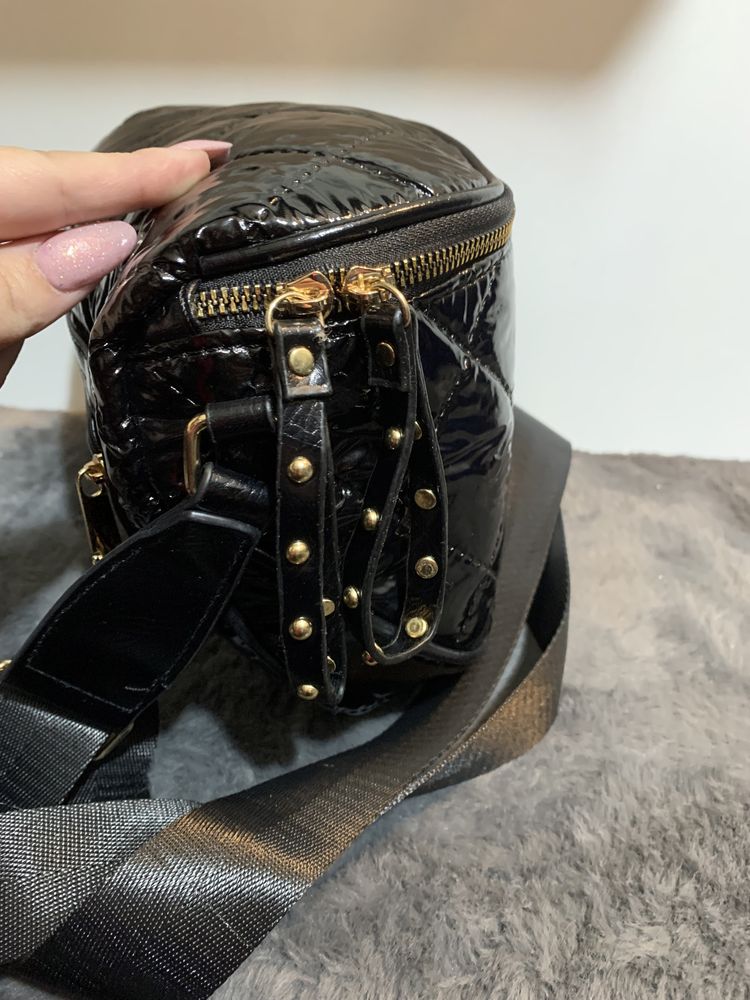 Nerka Guess czarna