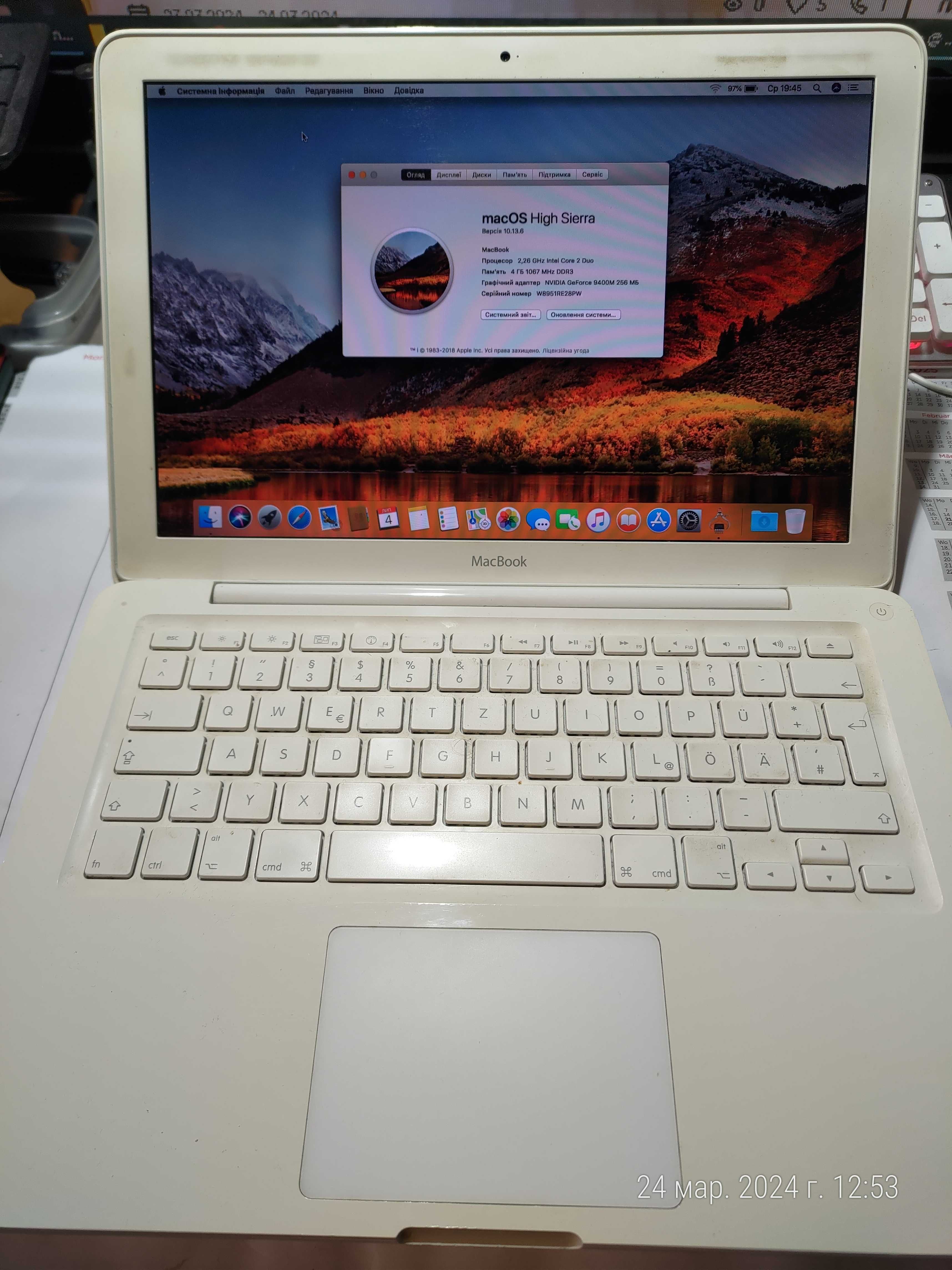 MacBook Pro 15 Intel Core 2.26ghz\4гб\256гб\GF 9400 256мб.АКБ НОВЫЙ
