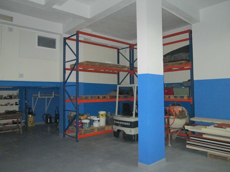 Armazém para Arrendamento em Alverca