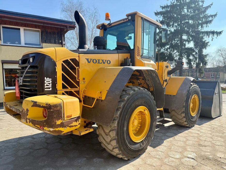 Volvo ładowarka kołowa L120F szufla 4,5m2 Wynajem &amp; Zamiana Import Niemcy