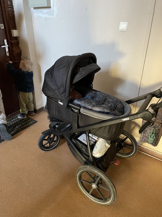 Spacerówka Thule urban glide 2 + gondola + dodatki