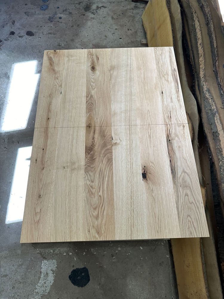 Stół z litego drewna rozkladany