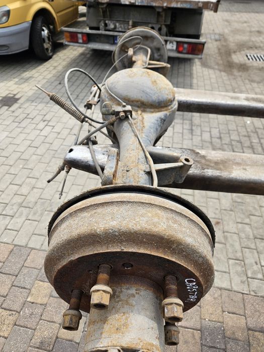 Tylny most Nissan Cabstar