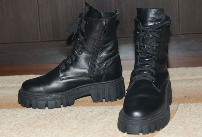 Зимові шкіряні жіночі черевики  39р.