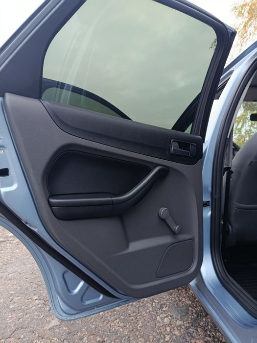 Продам FORD FOCUS 2005