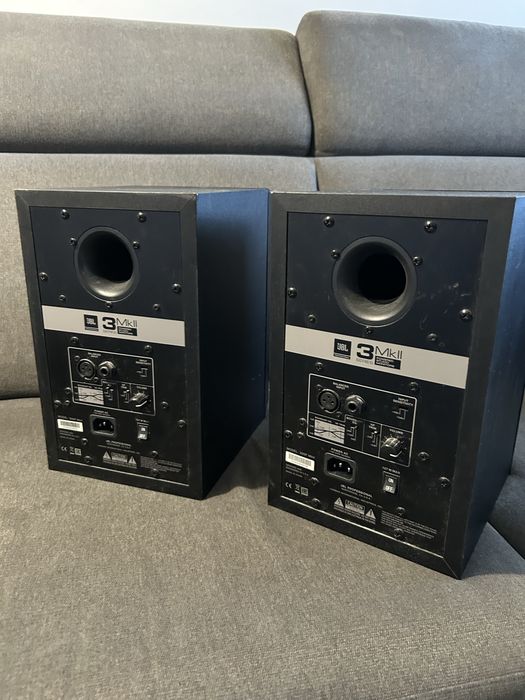 Monitory studyjne JBL 305P MkII (para)