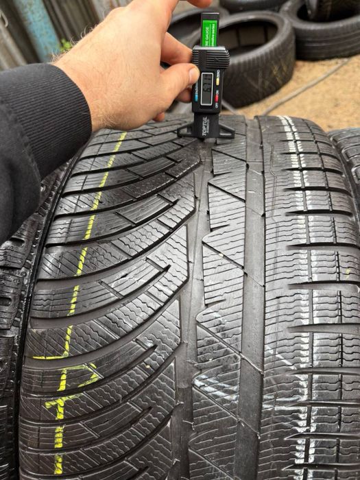 Шины БУ 275 30 235 35 R 20 Michelin Pilot Alpin 4 разноширокие зима