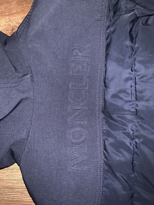 Куртка moncler xs-s 12 years