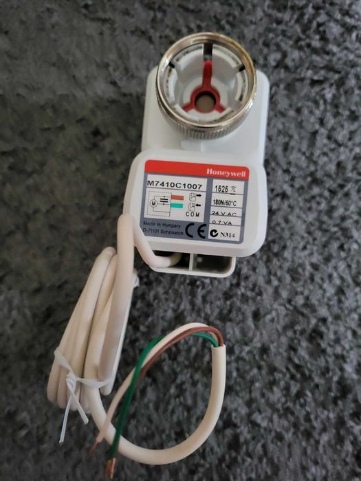 Siłownik M7410C1007