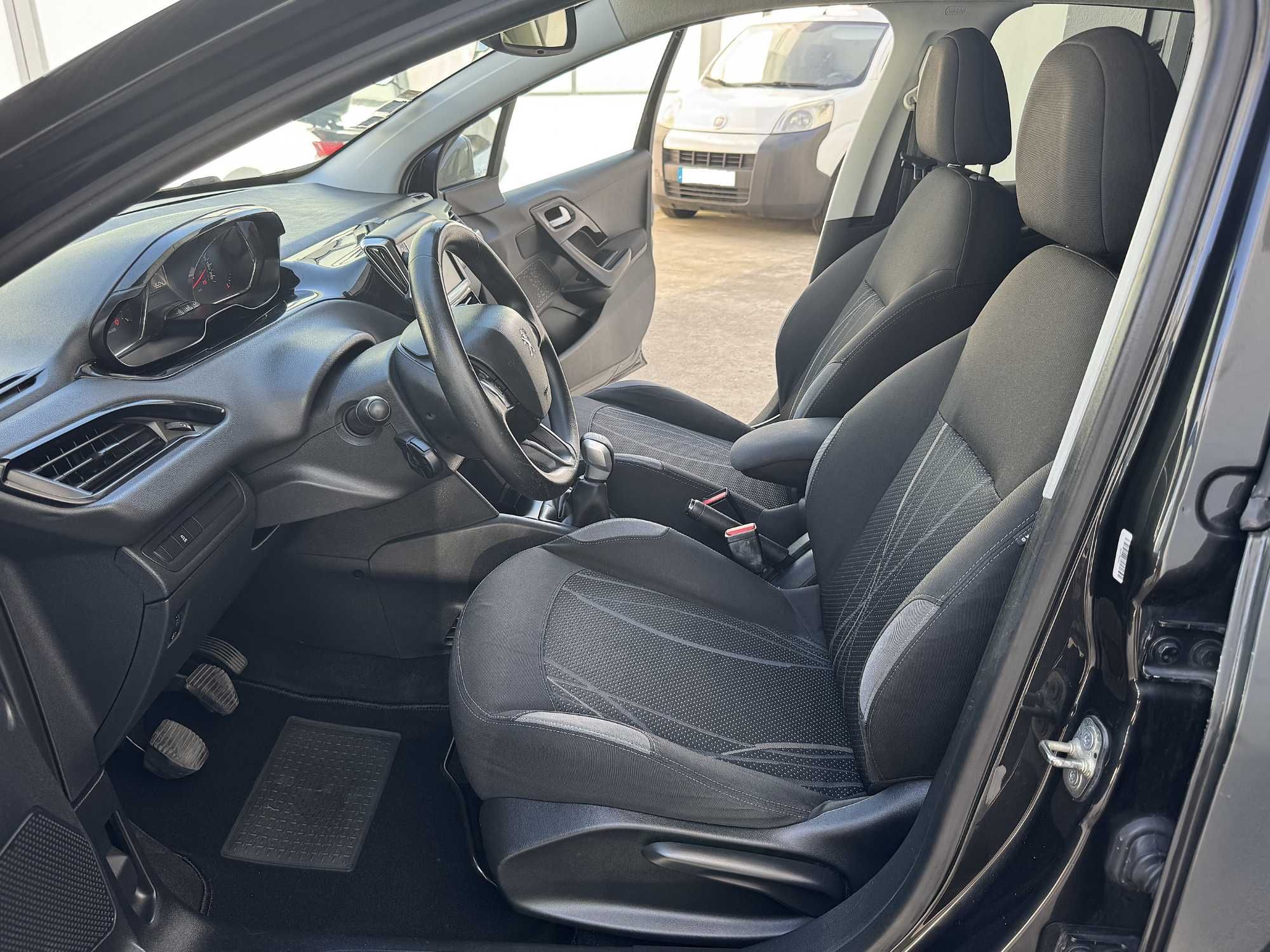 Peugeot 208 1.4 VTI Allure Nacional