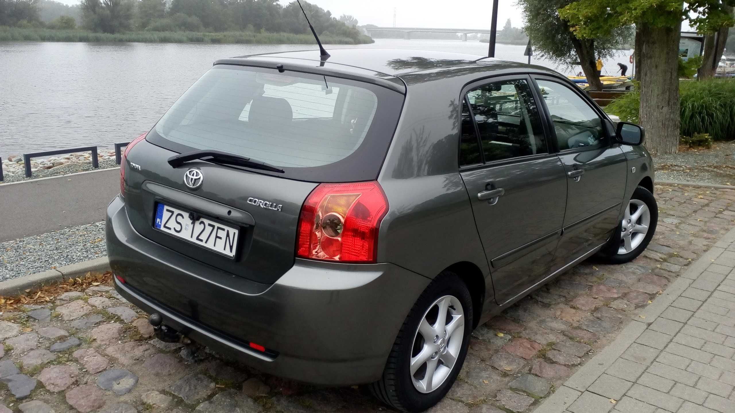 Toyota Corolla E12 1.6  BP LPG  po liftingu 4drzwiowa