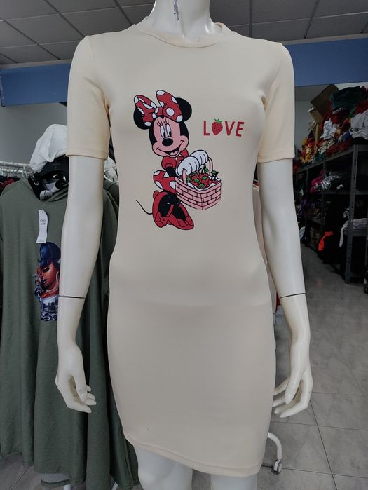 Vestidos 4,50 Euros.                     Só para REVENDA