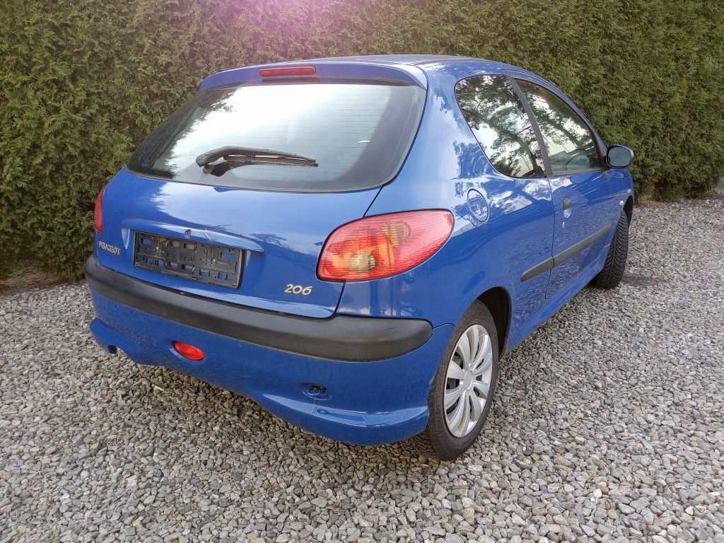 Peugeot 206 1,4 benzyna sprowadzony z Niemiec