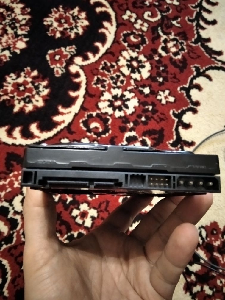 Жёсткий диск 80 Gb Sata винсестер