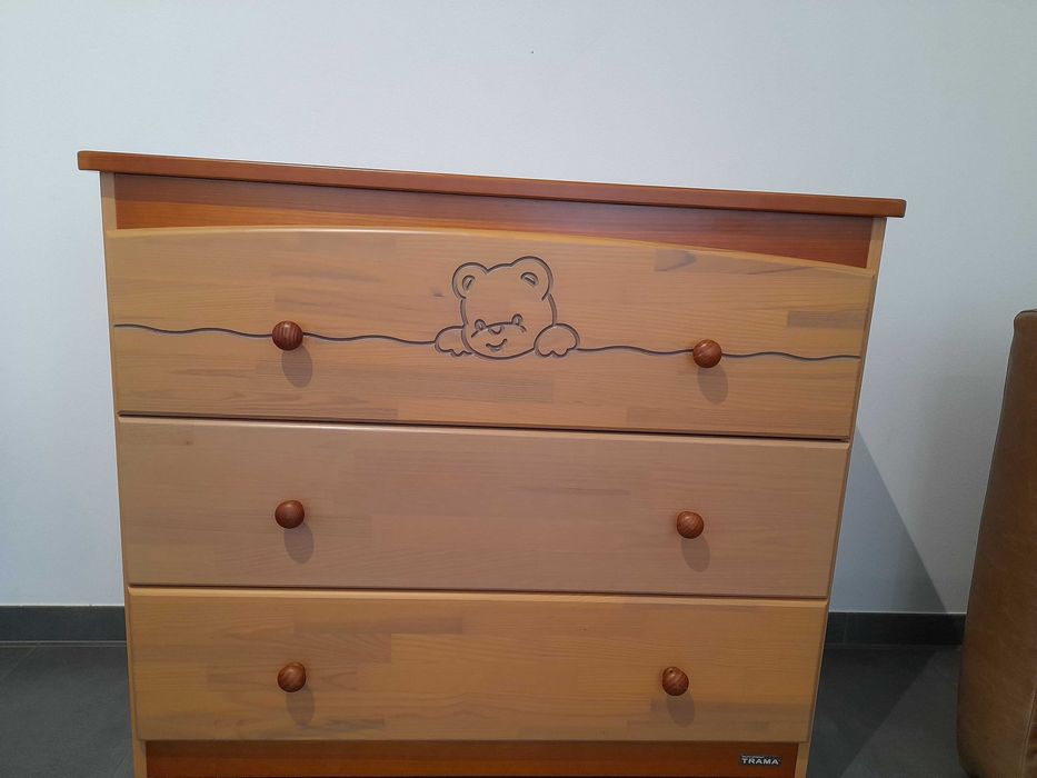 Cómoda marca trama grupo bebecar