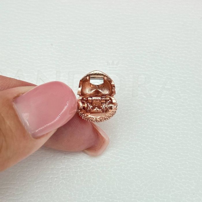 Срібний браслет "Сяюче серце" Pandora(Пандора) з покриттям 14K золотом