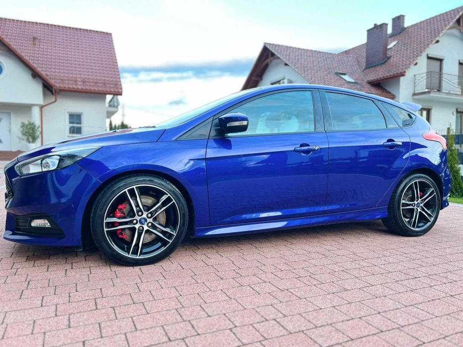 Ford Focus ST 2.0 EcoBoost