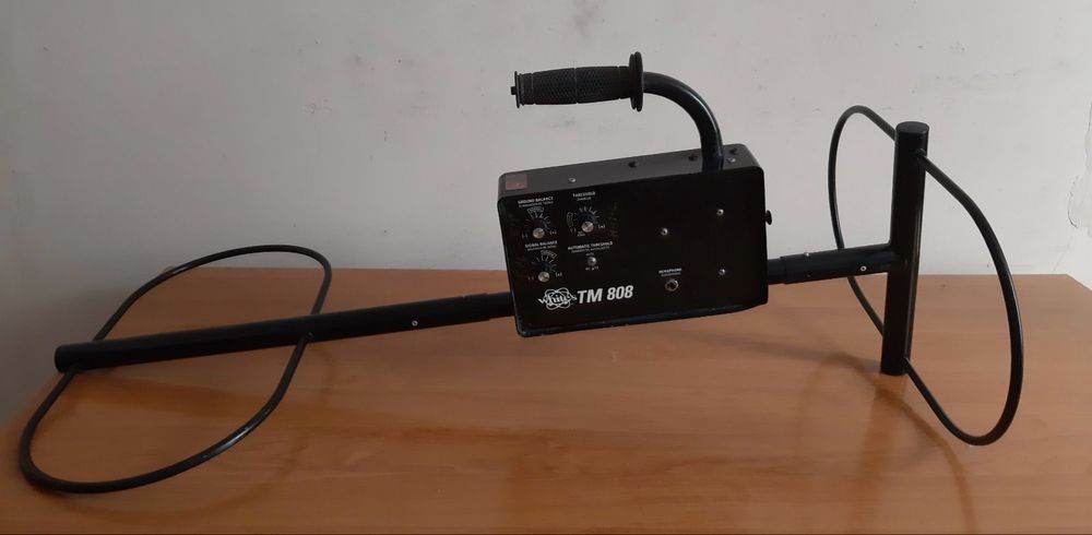 Глубинный металлоискатель White’s TM-808.