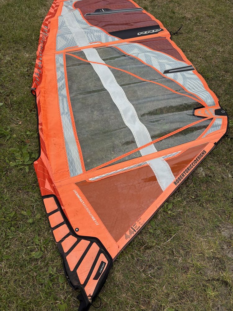 Żagiel windsurfingowy RRD Compact Grom 3.8 i 4.4