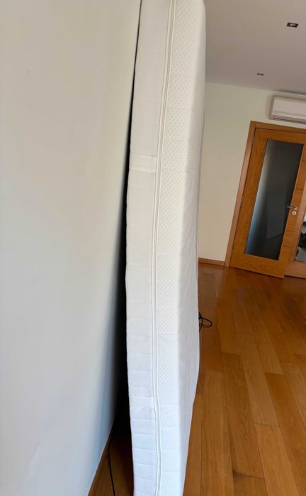 Colchão de espuma IKEA AKREHAMN