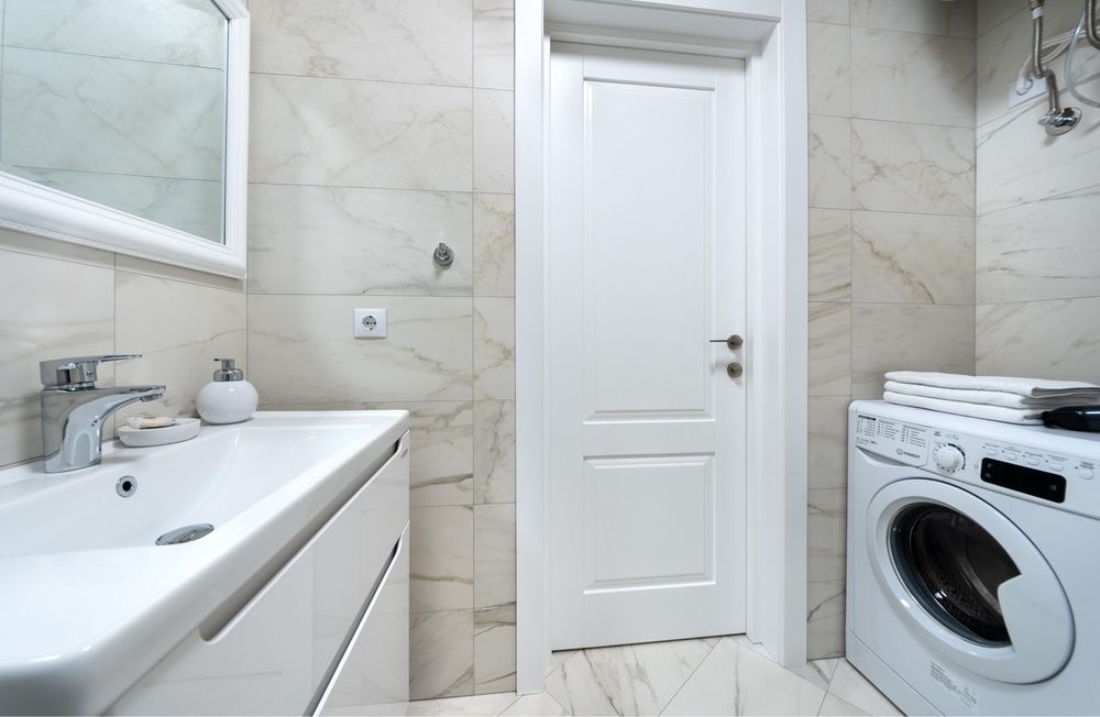 Романтичный люкс с видом на озеро. Харьковская, Лебединый-11-555.biz.ua