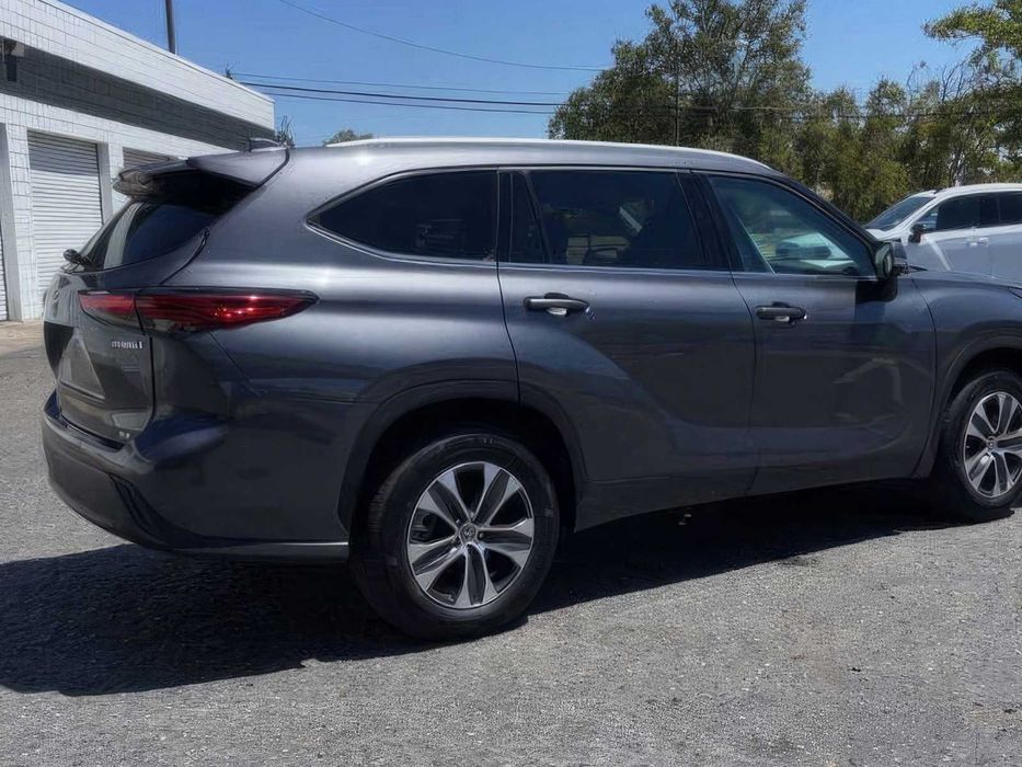 Toyota Highlander      2022