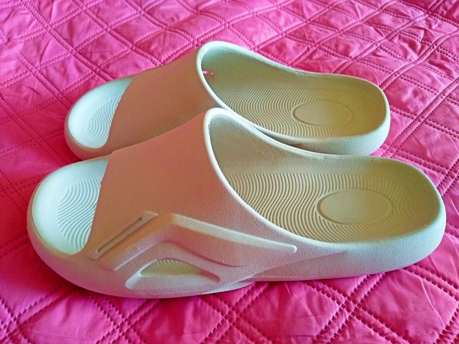 Белые мужские шлепки/сланцы/кроксы Gipanis 42 р. (Новые, 27.5 см)