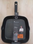 Patelnia grillowa MasterPRO 28cm