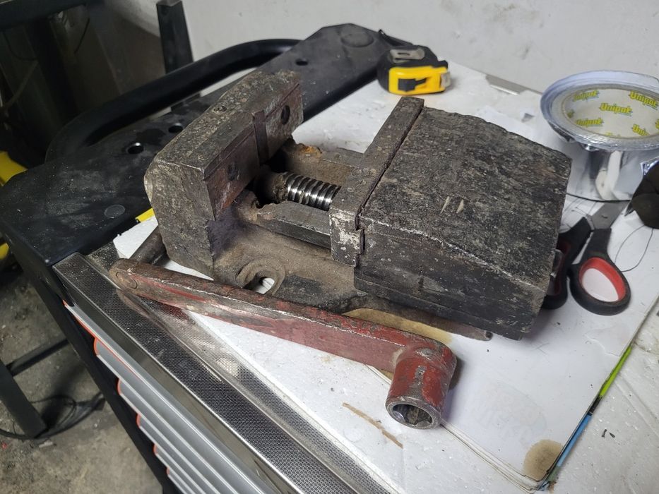 Imadło maszynowe solidne