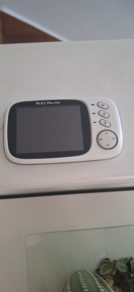 Monitor de bebe com musica e microfone, camera de infra vermelho,