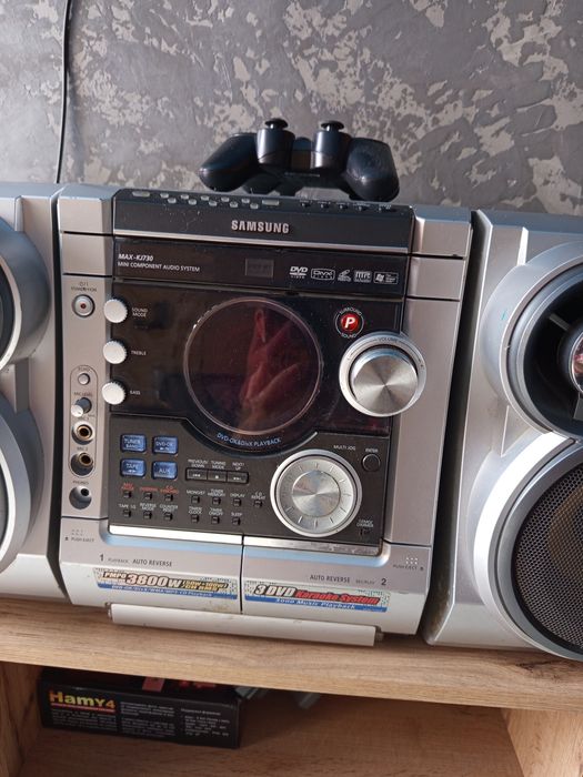 Музикальний центр samsung