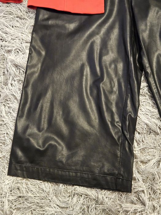 Spodnie z ekoskóry Mohito