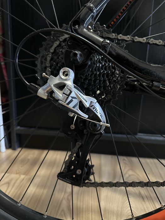 Rover typu gravel. KTM X-STRADA 30
