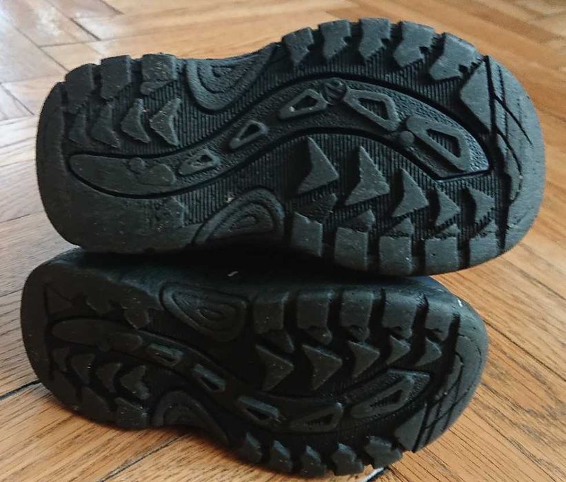 Buty zimowe śniegowce kozaki ocieplane CORTINA rozmiar 22