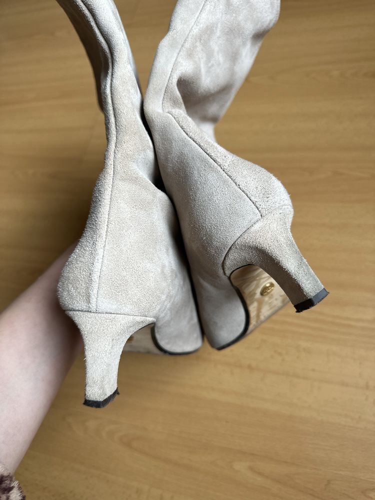 Чобітки ZARA в стилі Khaite