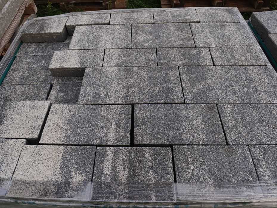 Kostka brukowa i obrzeże