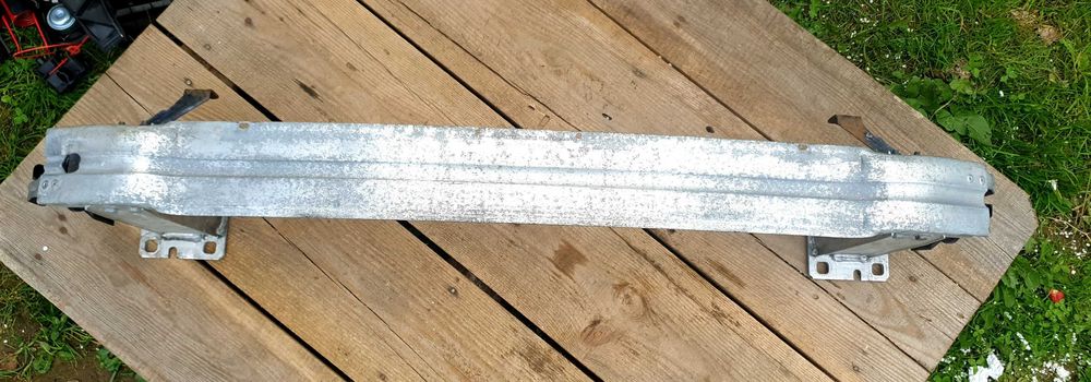 Усилитель бампера 8K0 807 113 B Audi Ауді A4 B8