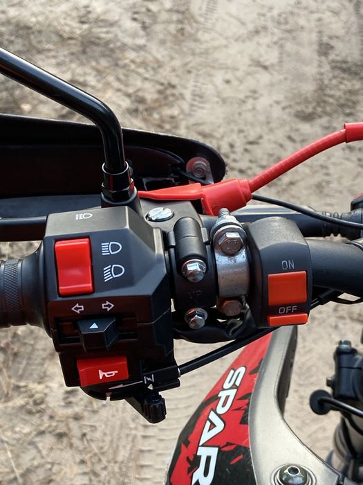 Мотоцыкл Spark 300 эндуро .